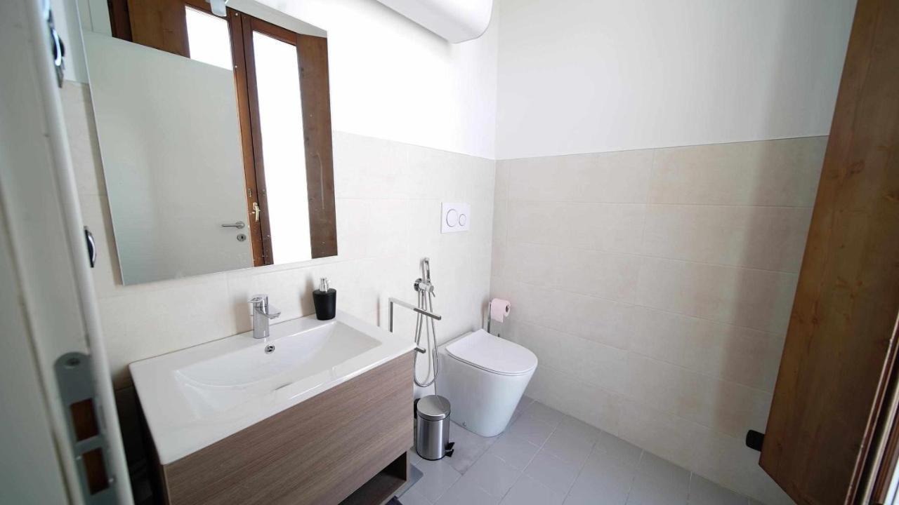 Destiny Home 7 Verona Fiera ภายนอก รูปภาพ