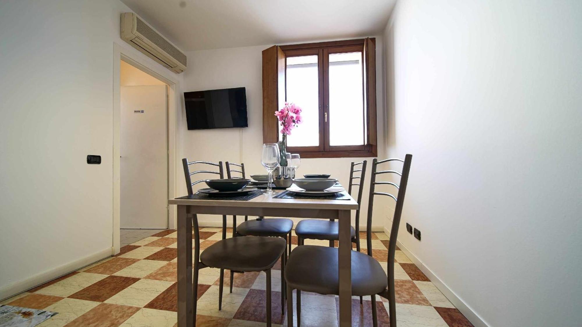Destiny Home 7 Verona Fiera ภายนอก รูปภาพ